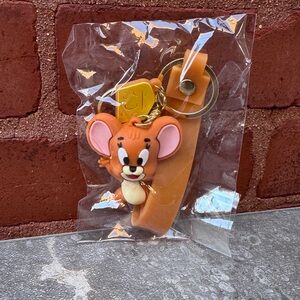Tom and Jerry keychain